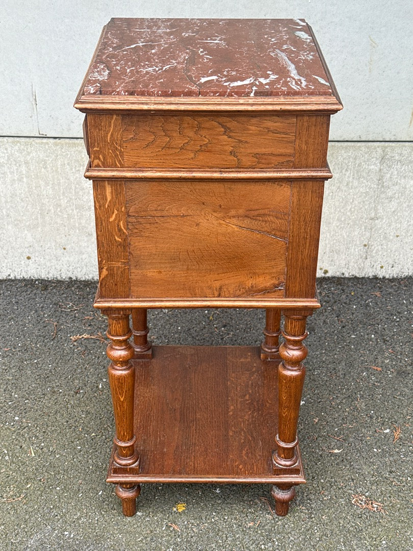 Meuble de rangement – Style ancien – Maison – Bois et marbre rouge