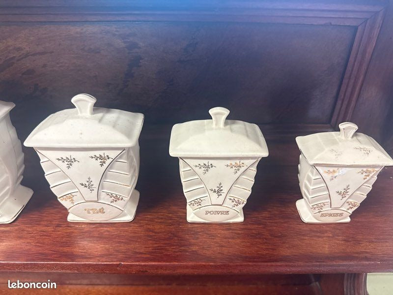 Pots de cuisine – Vintage – Cuisine – Blanc et doré