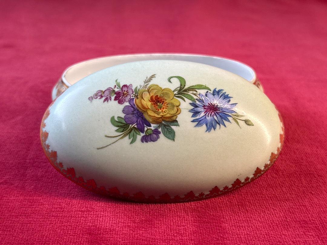 Boite Bonbonnière porcelaine M.f. Nicolas Limoges fleurs