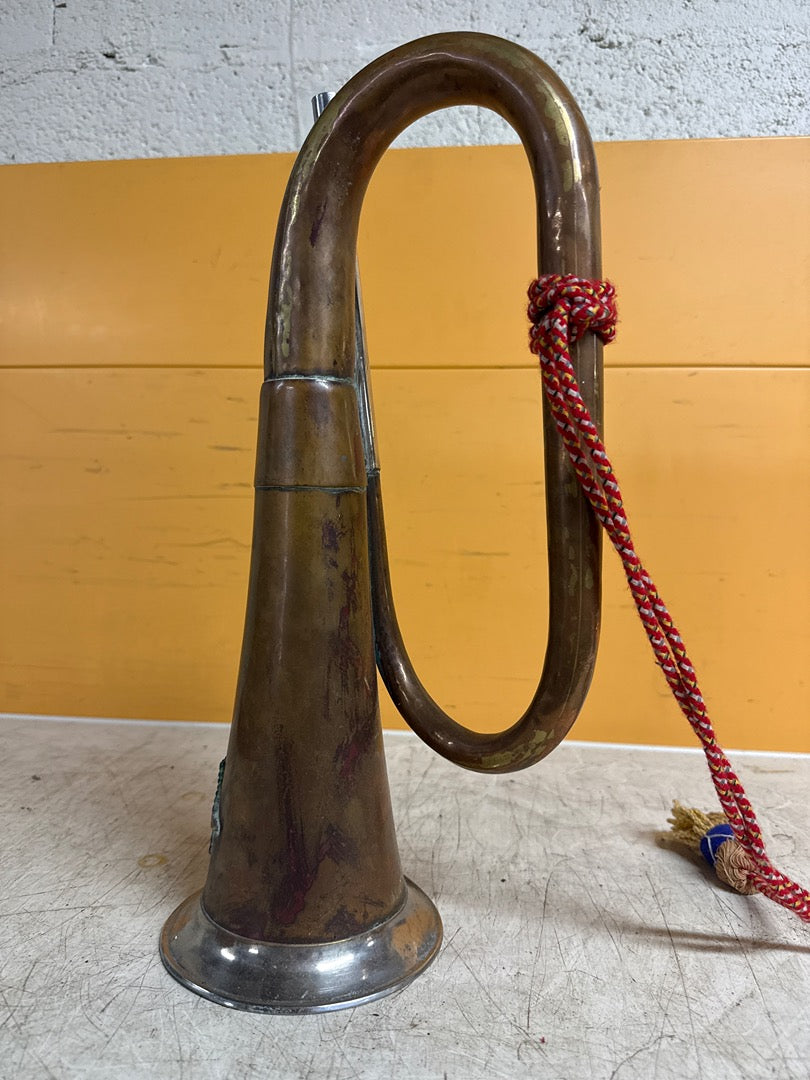 Clairon militaire – Ancien clairon en cuivre
