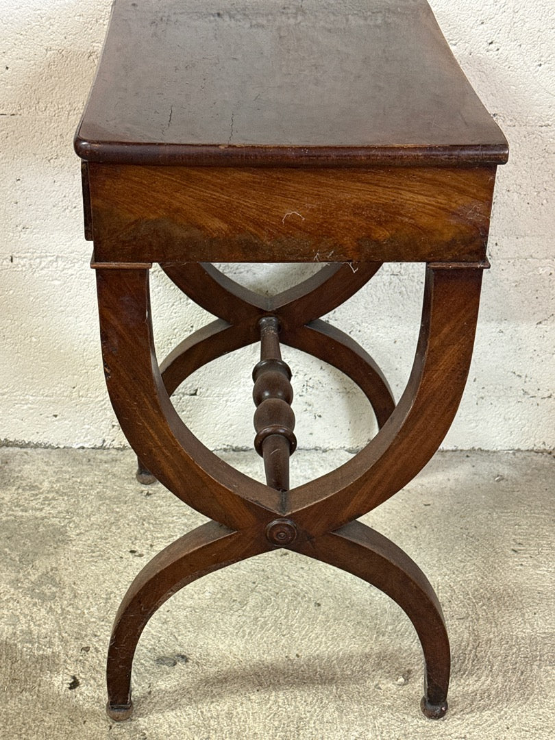 Petite table de chevet Empire en acajou