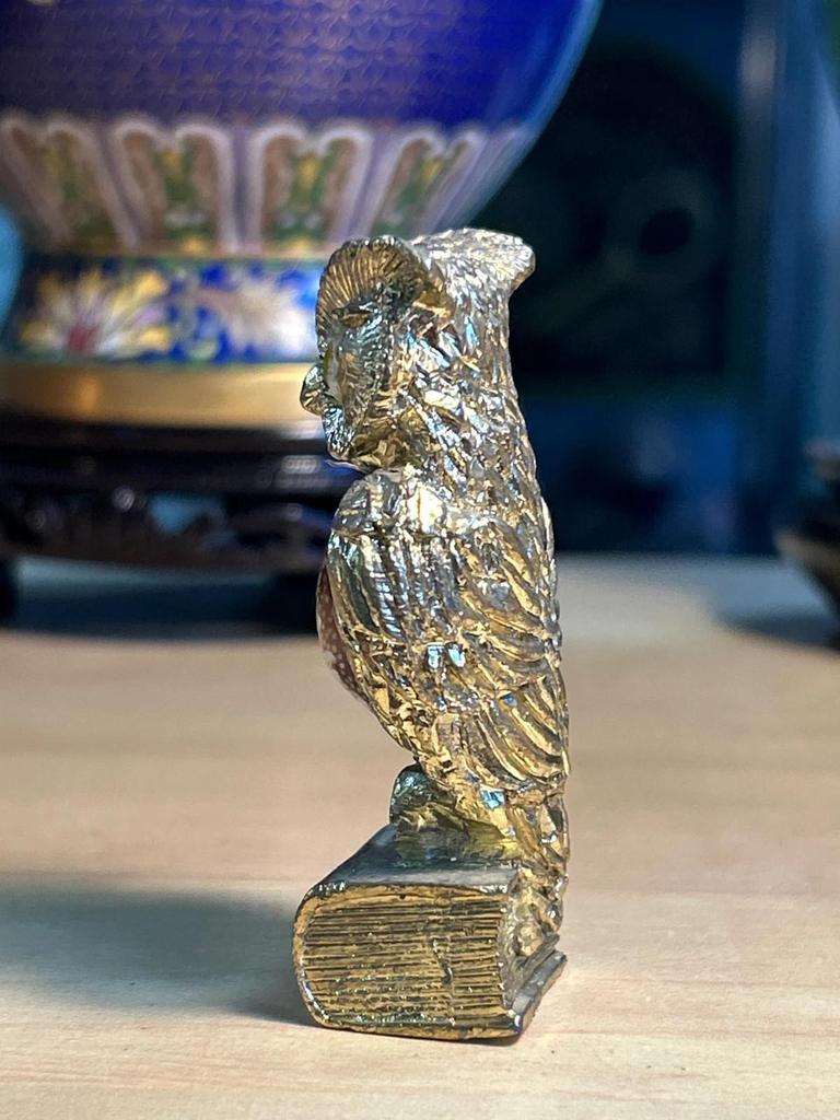 Statuette sculpté Chouette / Hibou en métal avec coquillage