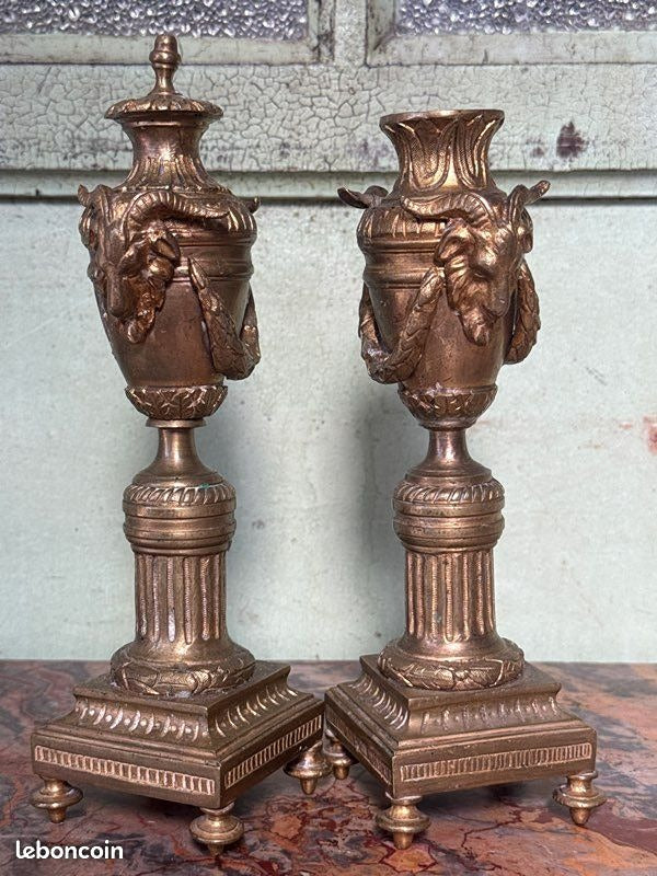 Bougeoirs - Style Louis Xvi - Maison - Bronze d'oré et têtes de bélier