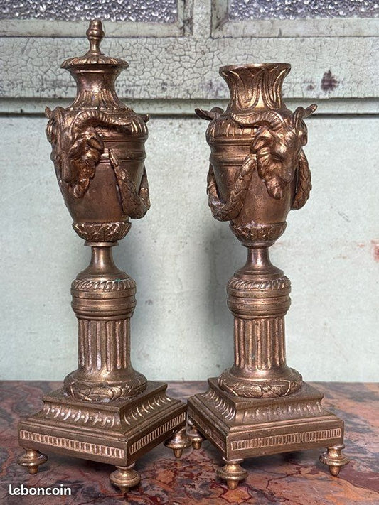 Bougeoirs - Style Louis Xvi - Maison - Bronze d'oré et têtes de bélier