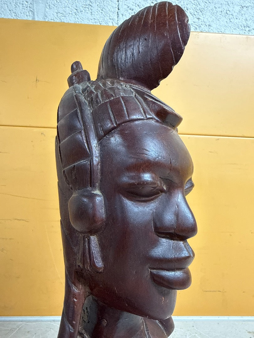 Sculpture en bois – Buste de femme africaine