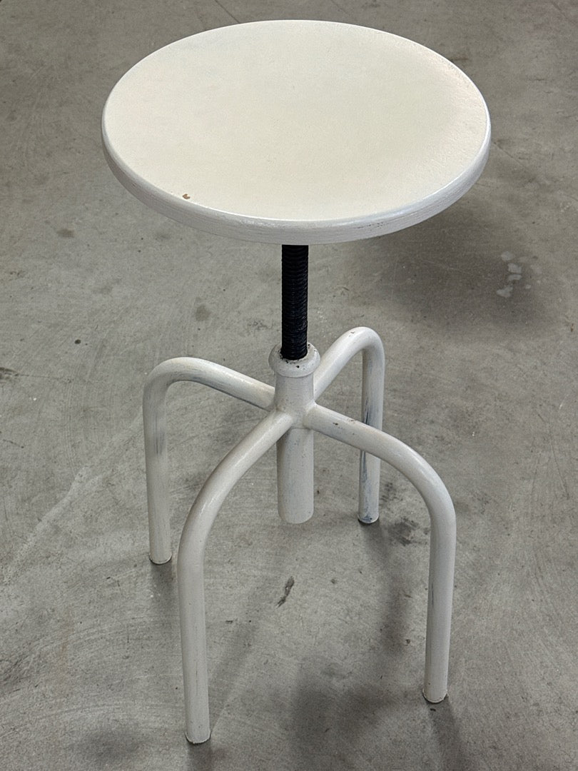Tabouret d'atelier vintage – Métal et bois blanc