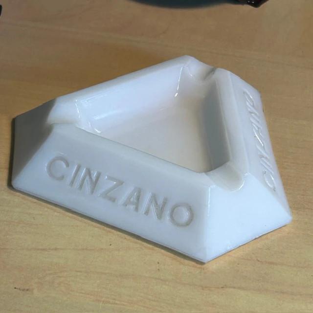 Petit Cendrier Publicitaire Cinzano Vintage Triangulaire