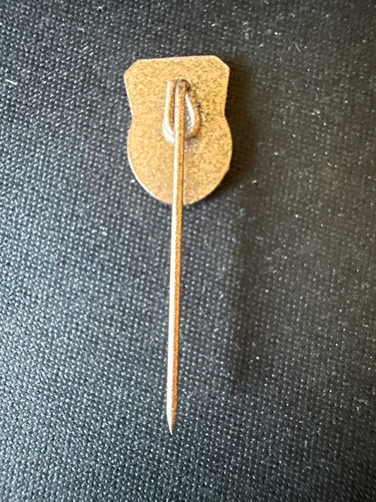 Pin's – Ddr – Souvenirs sportifs – Épingle métal vintage