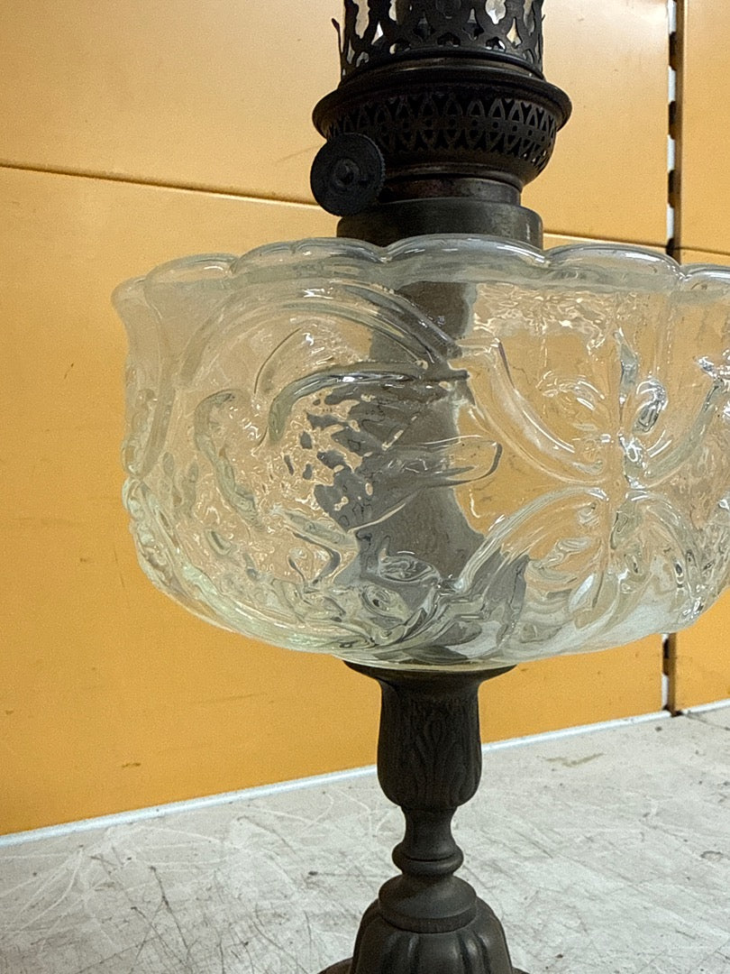 Lampe à pétrole vintage – En métal et verre transparent