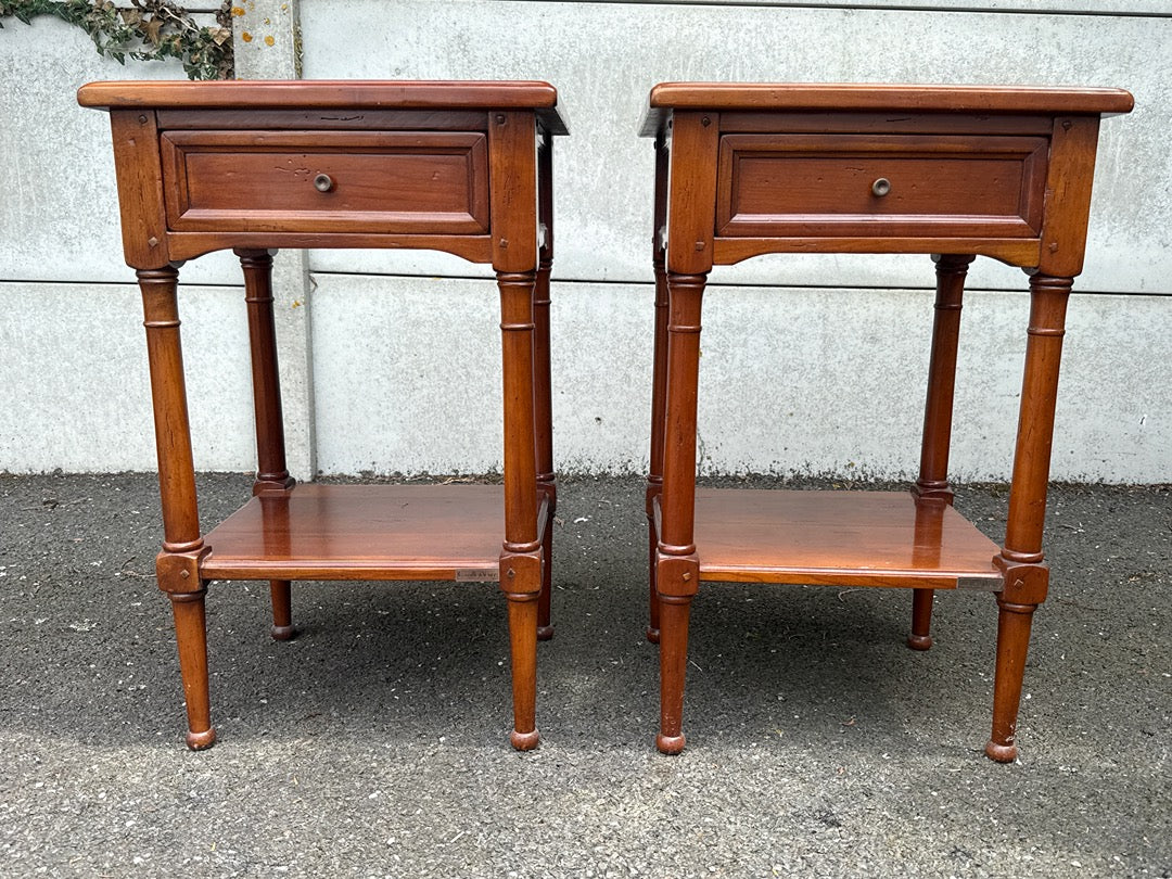 Tables De Chevet – Camille & Vence – Mobilier – Paire En Bois Verni