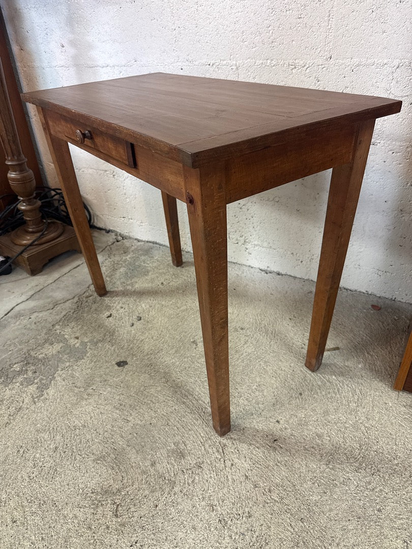 Petite table en bois – Bureau vintage avec tiroir