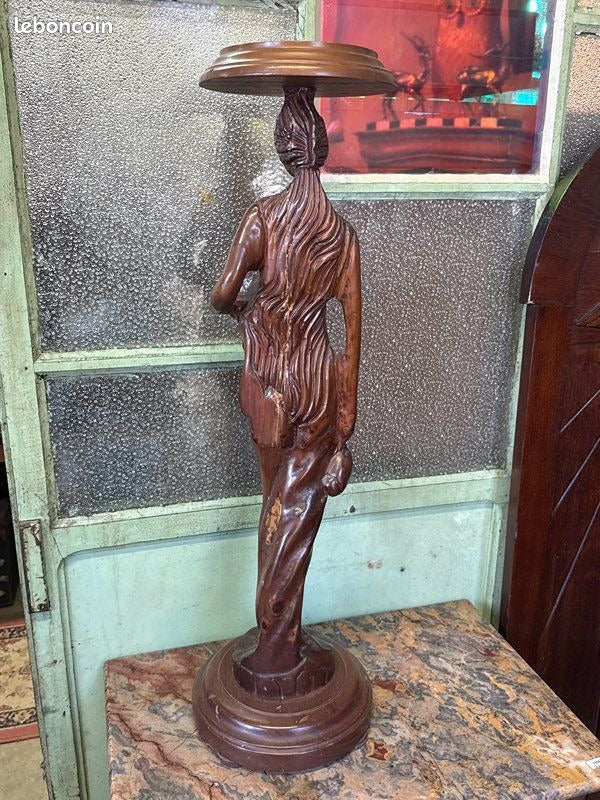 Statue marron – Vintage – Ornement – Femme drapée bois