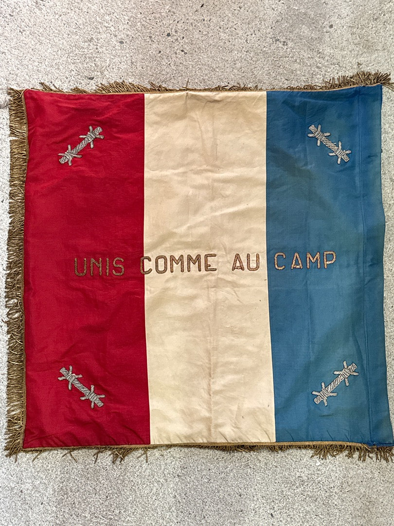 Ancien drapeau amicale des anciens prisonniers Rougé 1939-1945
