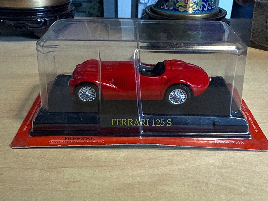 Voiture miniature – Ferrari 125 S – Collection – Rouge 1/43