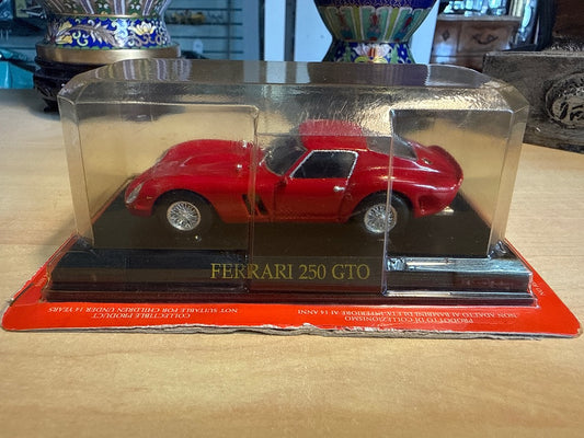 Voiture rouge – Ferrari 250 Gto 1/43 – Collection