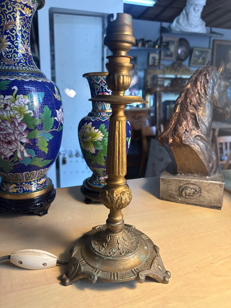 Pied de lampe – Vintage – Table Lamps – Laiton ou bronze doré a déterminer