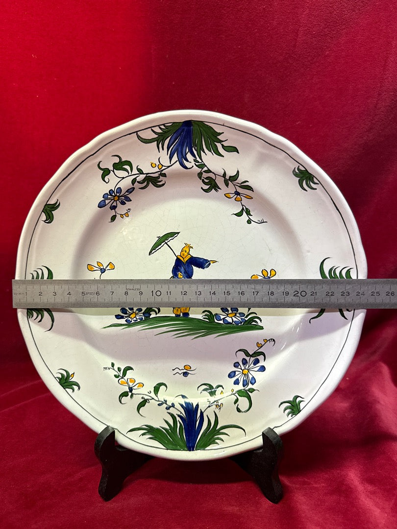 Assiette en céramique décor Moustiers Chinois Puy du Fou