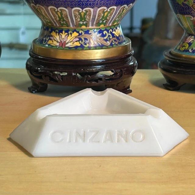 Petit Cendrier Publicitaire Cinzano Vintage Triangulaire