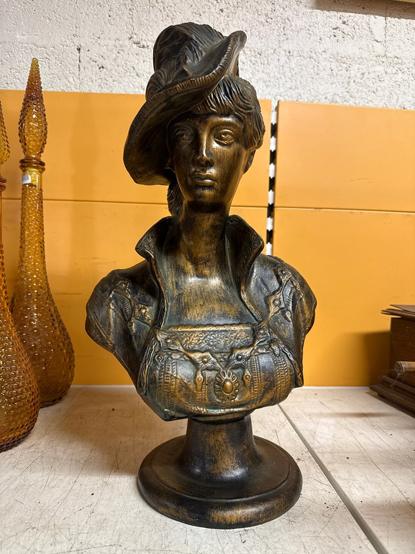 Buste en résine – Sans marque – Ornement – Femme chapeau patine bronze