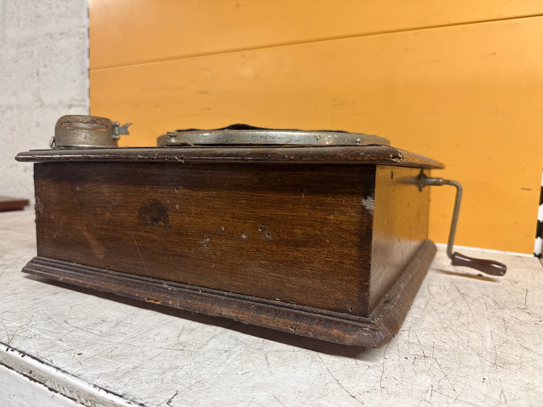 Phonographe Maison Raphaël – Ancien tourne-disque en bois