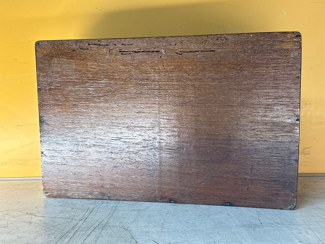 Boîte – Coffret en bois gravé