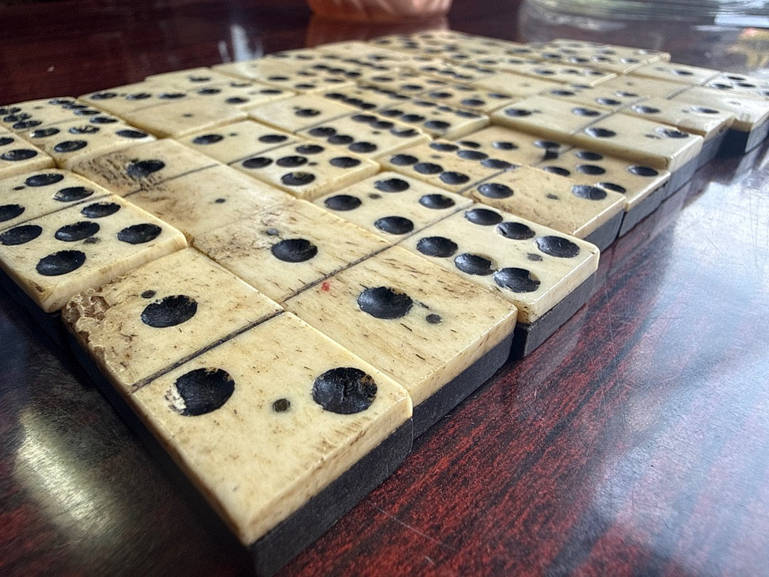 Dominos – Vintage – Jeux de société – Collection os et bois