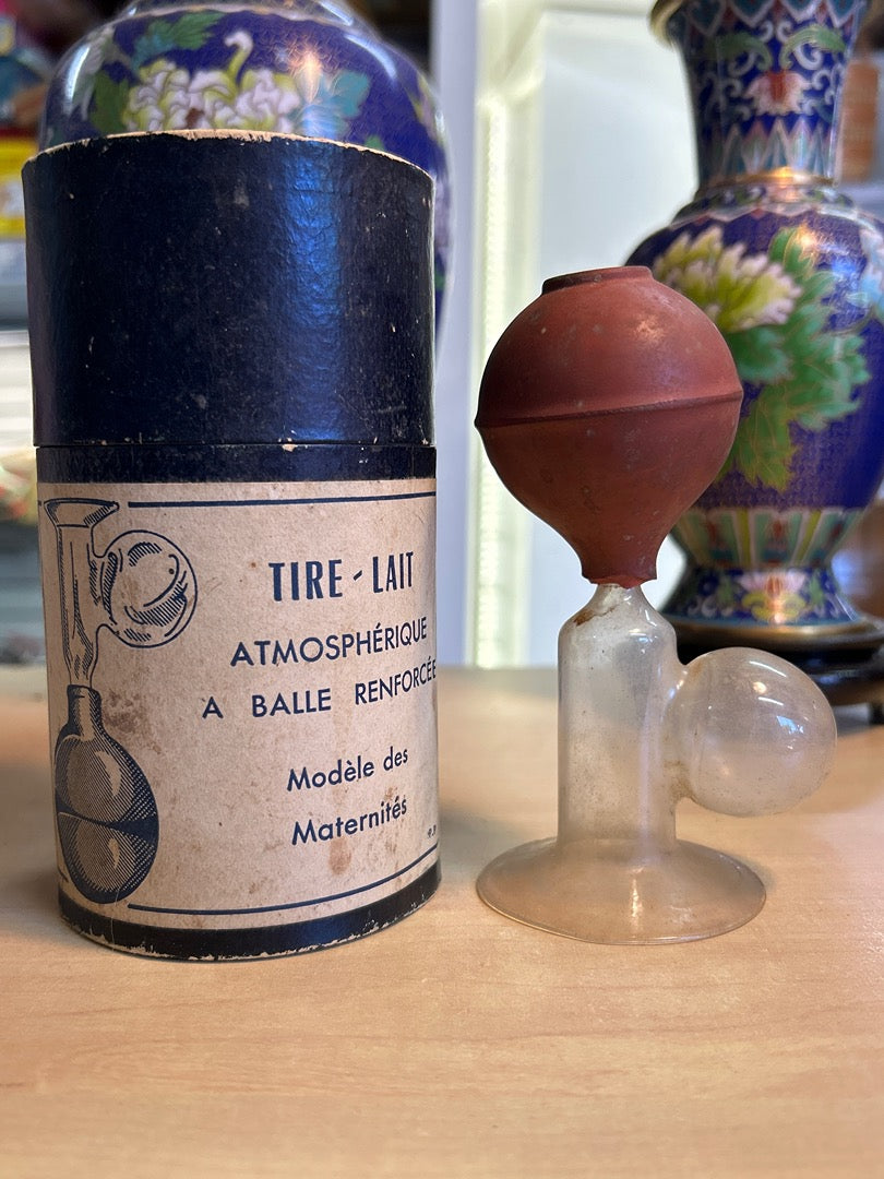 Tire-lait – Modèle Maternités – Collection – Vintage