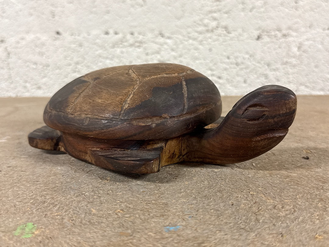 Boîte tortue – Bois sculpté vintage