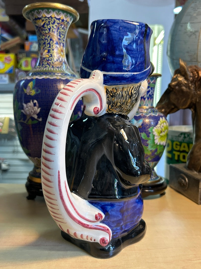 Pichet Barbotine Gendarme Vintage Céramique