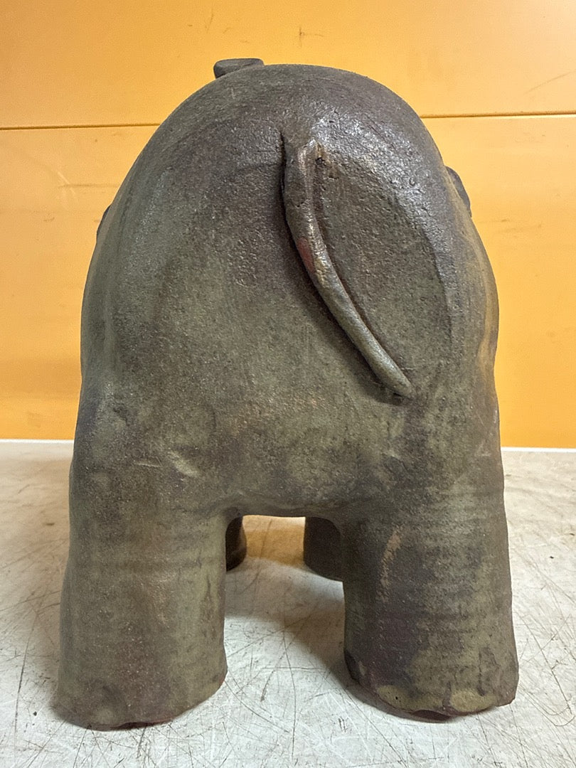 Statue éléphant – Sculpture en terre cuite