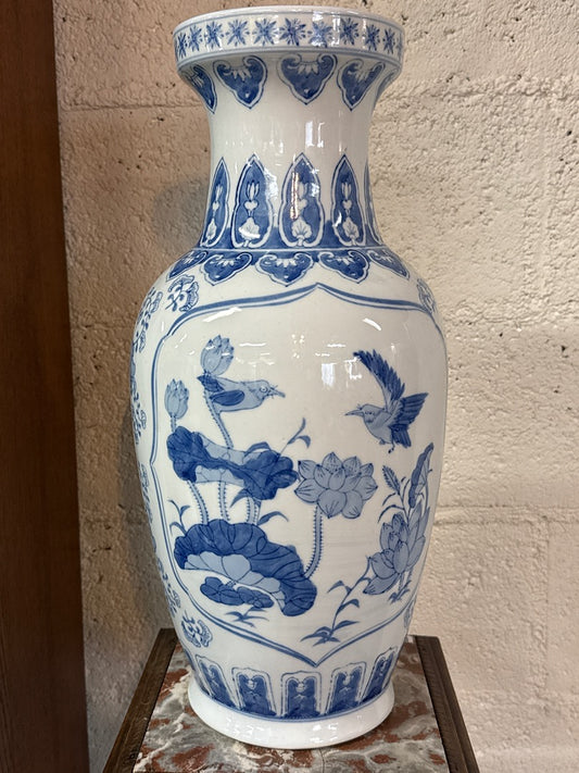 Grand vase en porcelaine bleu et blanc – Décoration vintage