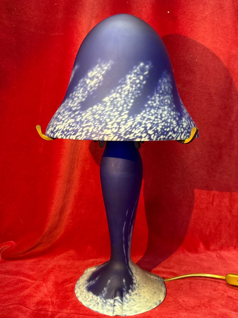Lampe champignon verre pâte de verre bleu Art Nouveau