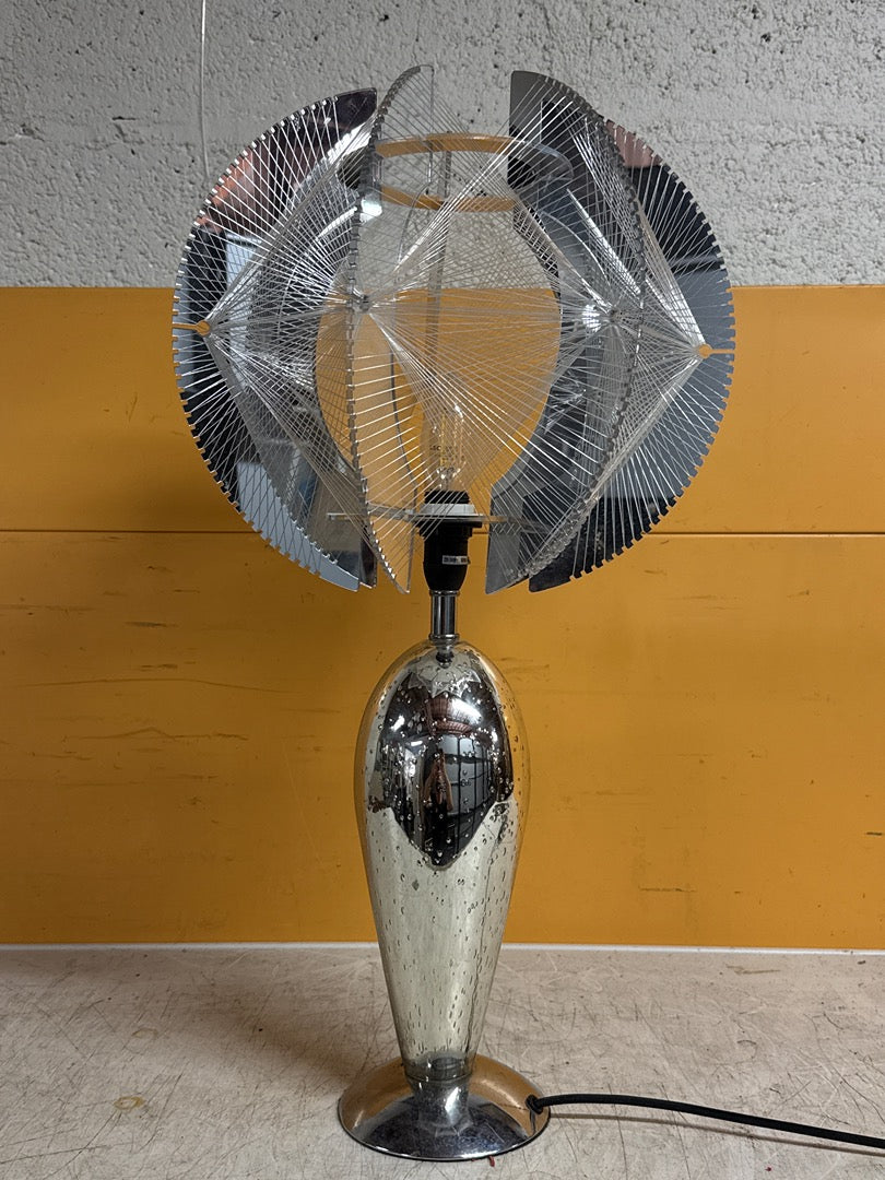 Lampe à poser – Design sphérique argenté