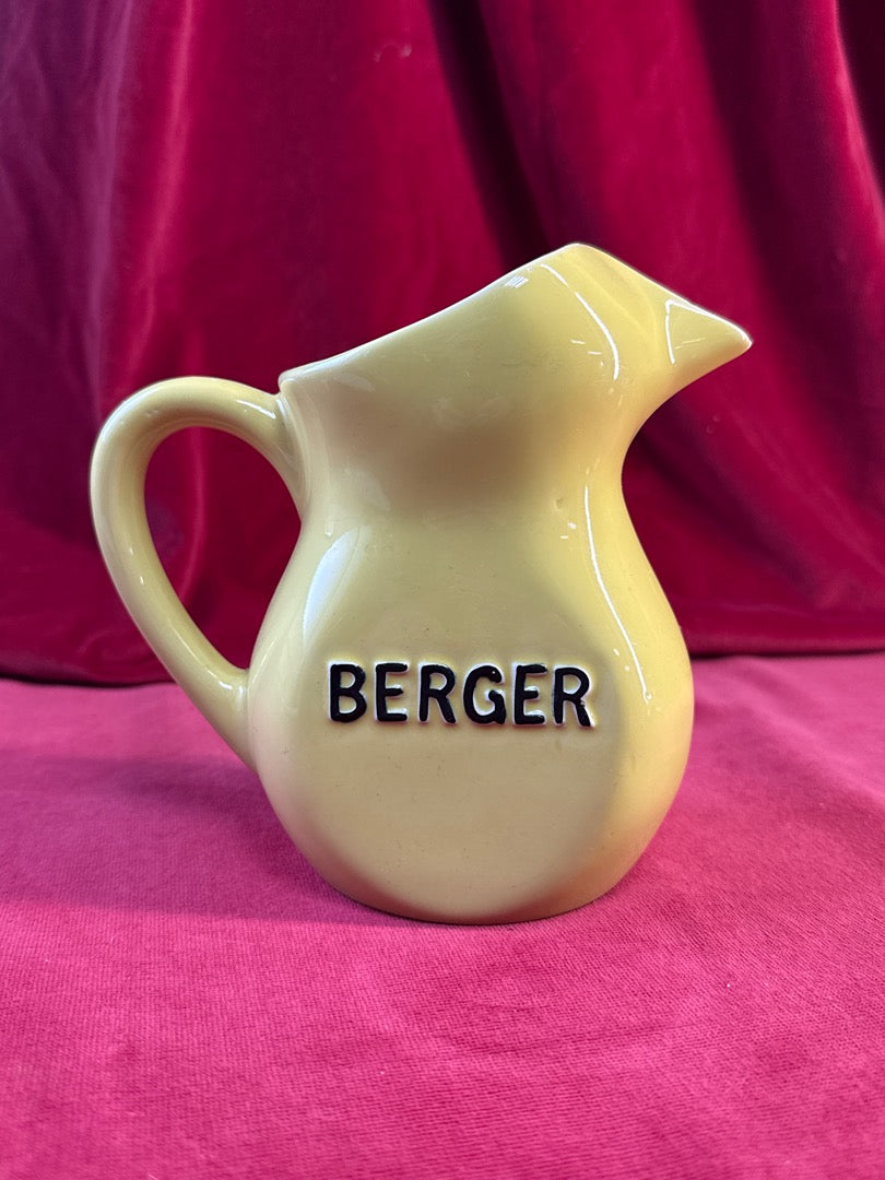 Pichet publicitaire Berger jaune en céramique émaillée