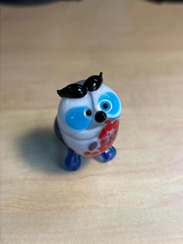 Statuette sculpté Chouette / Hibou en verre couleur vive