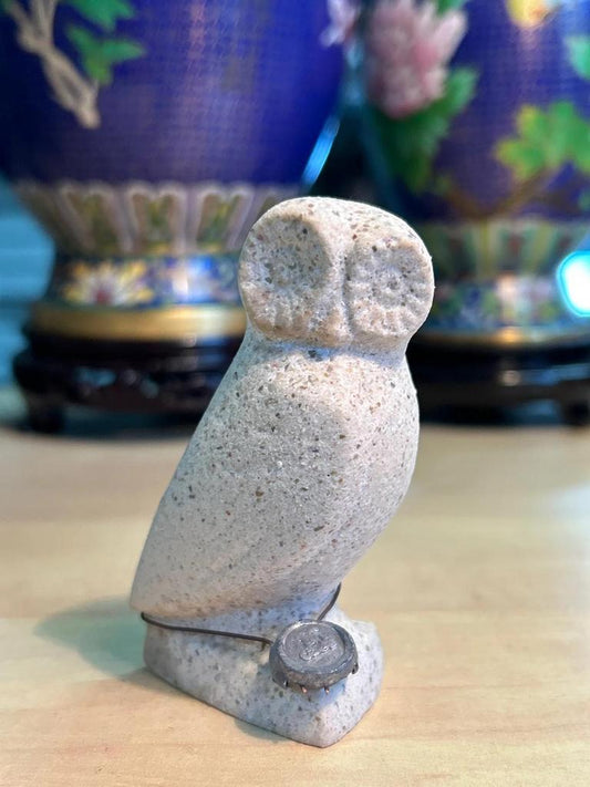 Statuette sculpté Chouette / Hibou en pierre avec sceau