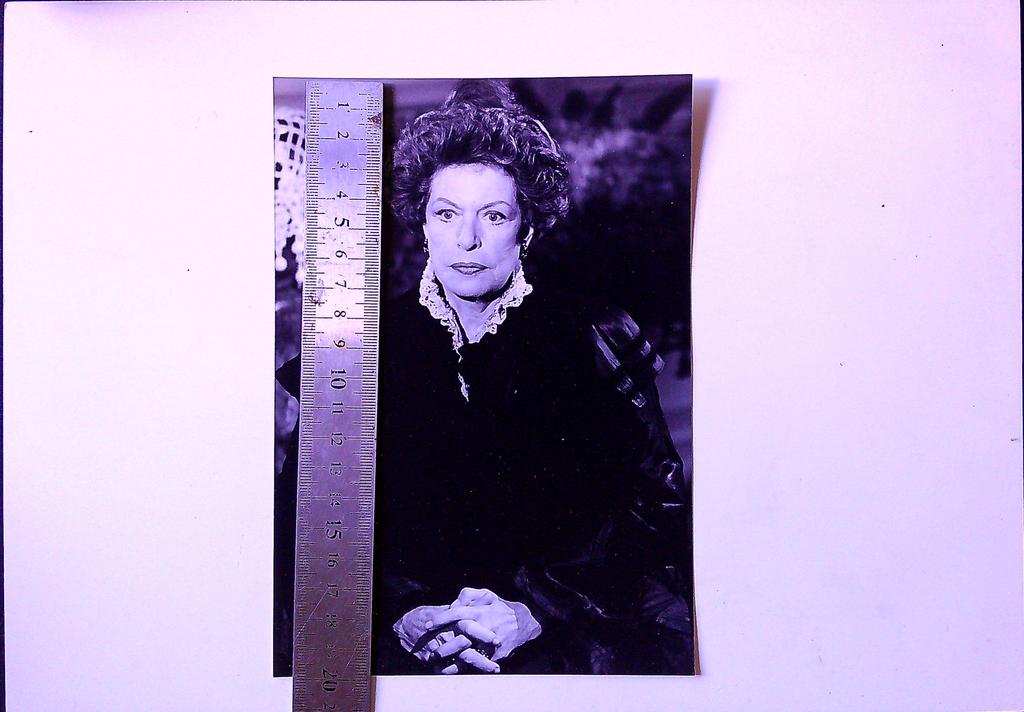 Photographie originale Madeleine Robinson Un adolescent d'autrefois Kipa