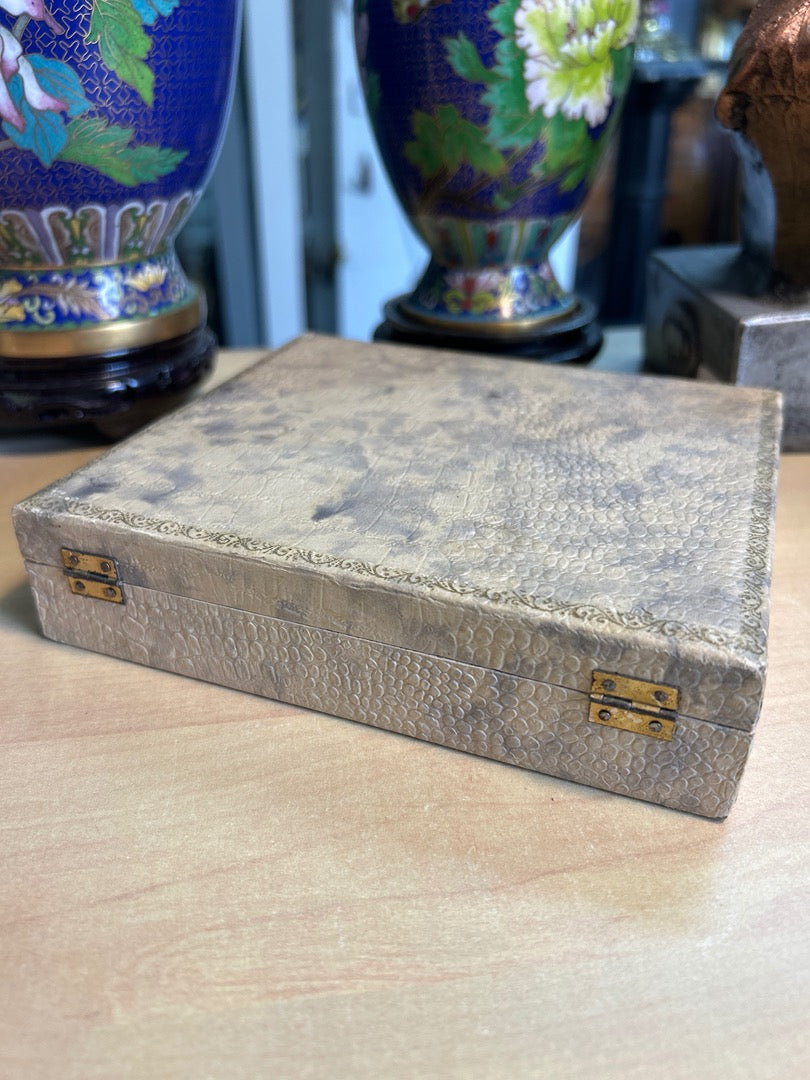 Couverts de table – Coffret de 12 petites cuillères argentées