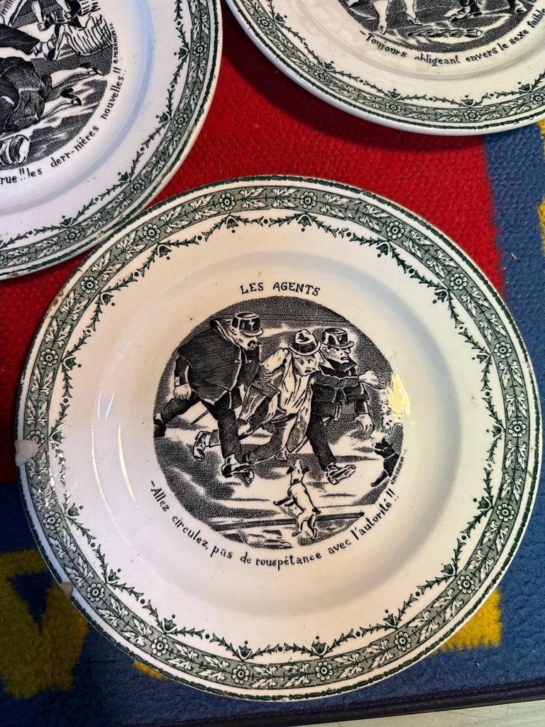 Lot d’assiettes vintage humoristique faïence St Amand