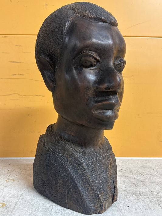Sculpture – Buste sculpté en bois