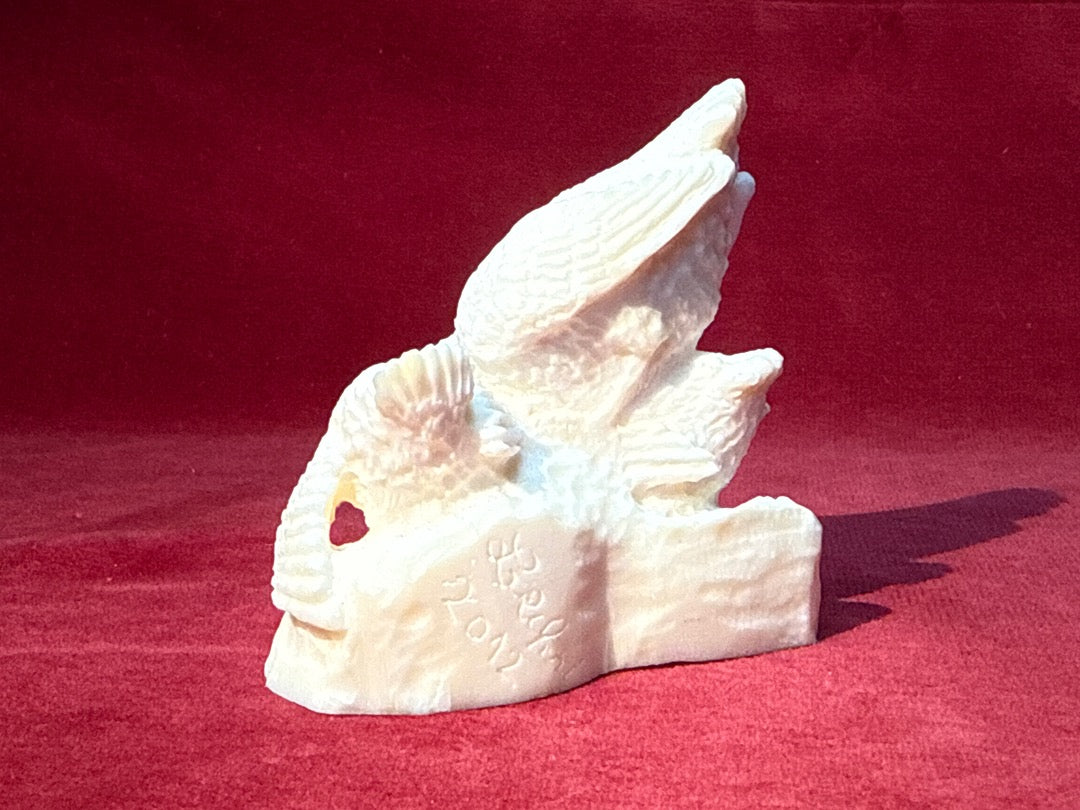 Statuette Oiseaux en Os Signé Lechat 2012