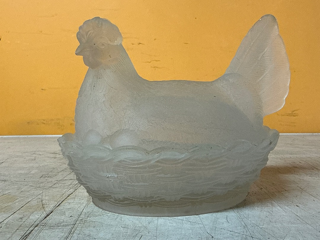 Coquetier – Poule en verre givré
