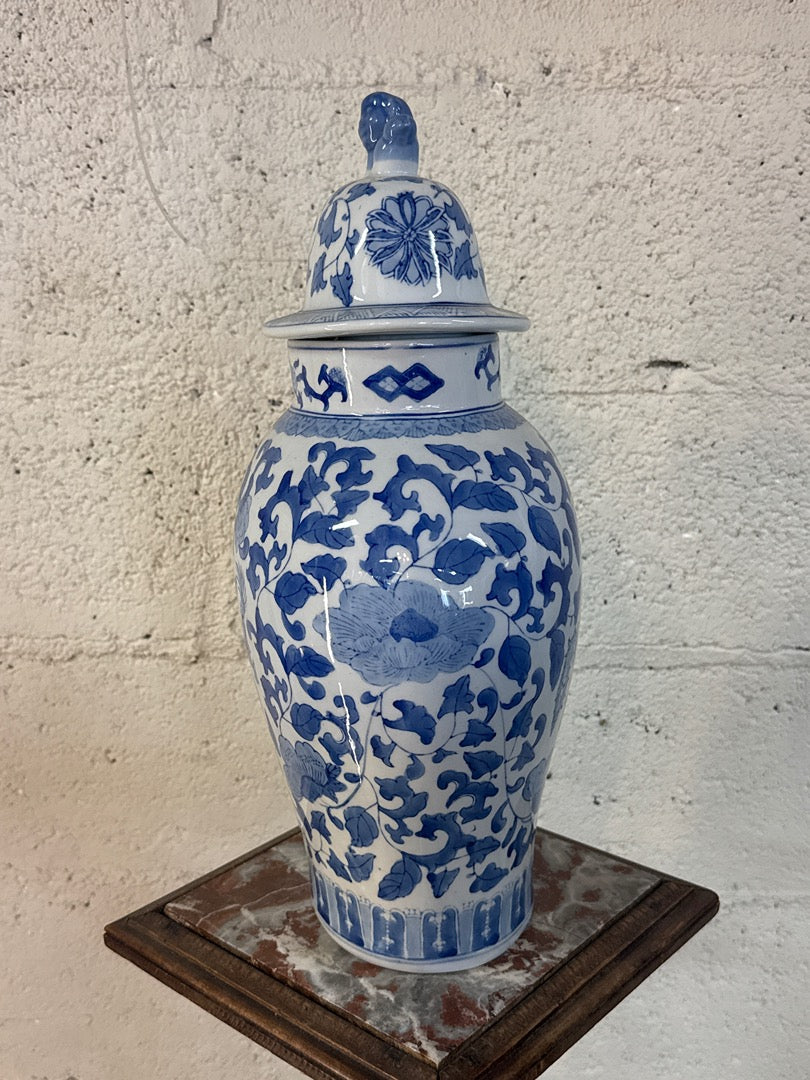 Jarre en céramique bleue – Décoration chinoise