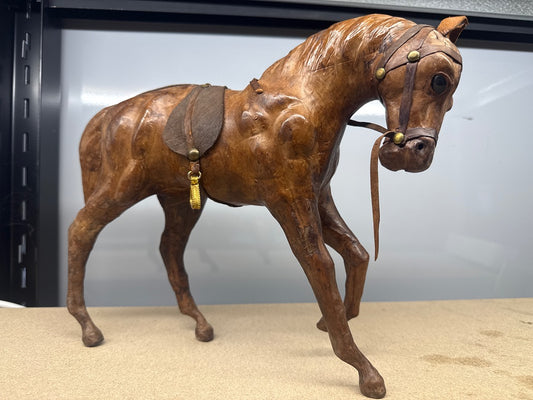Statue de cheval en cuir – Objet de décoration – Vintage marron