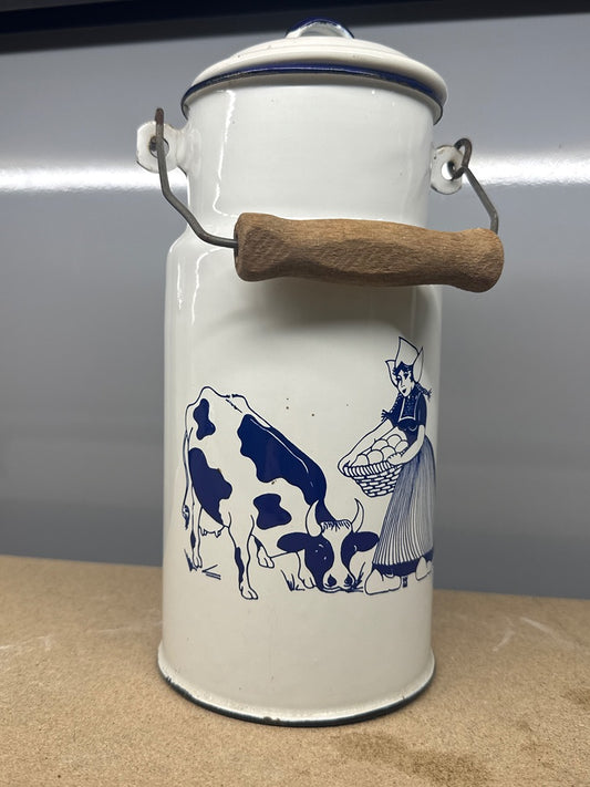 Pot à lait – Vintage – Décoration – Émail blanc vache bleue
