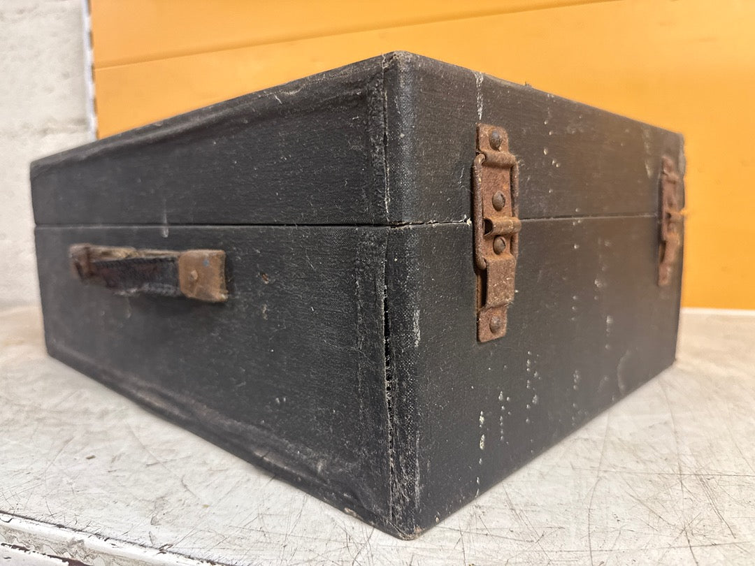 Gramophone portable – Ancien tourne-disque valise