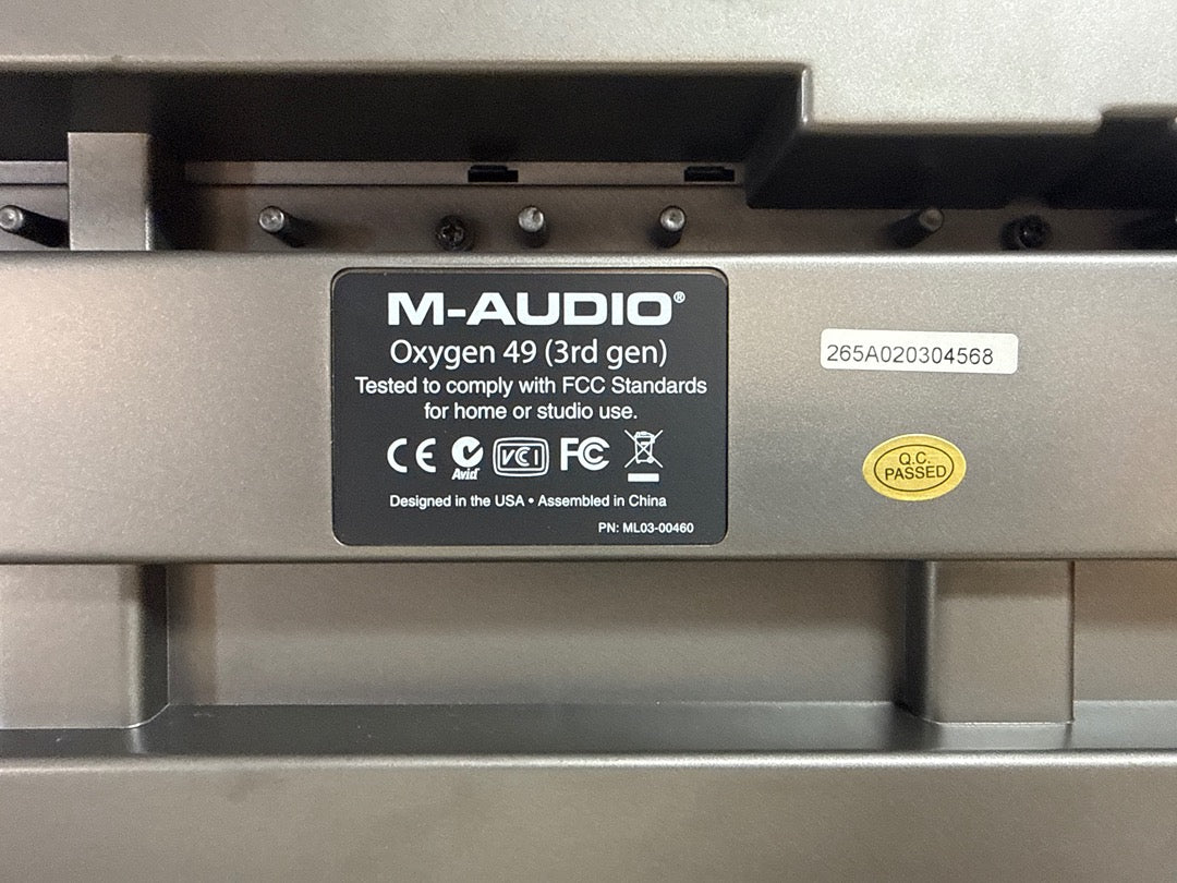 Clavier maître – M-audio Oxygen 49 3rd gen – Instruments de musique – Contrôleur Midi gris
