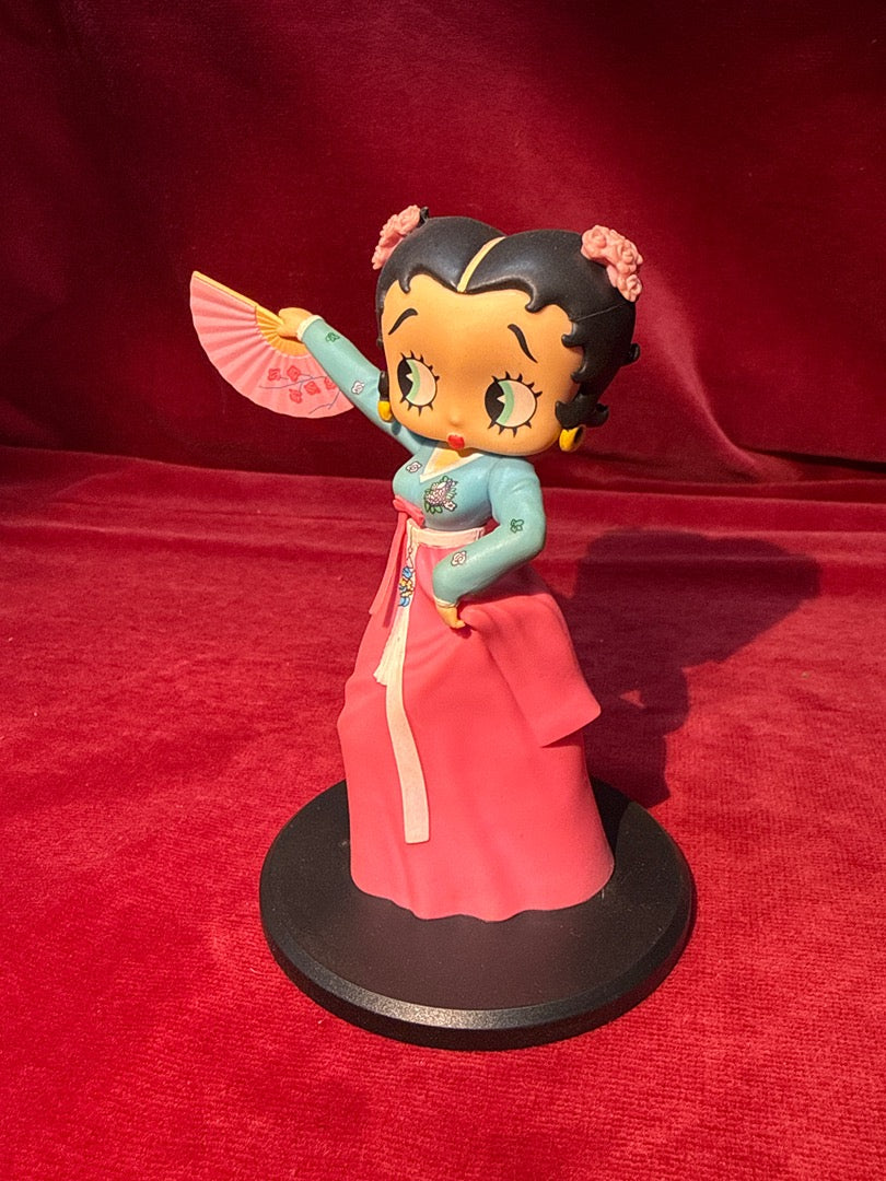 Figurine Betty Boop en hanbok avec eventail Fleischer Studios