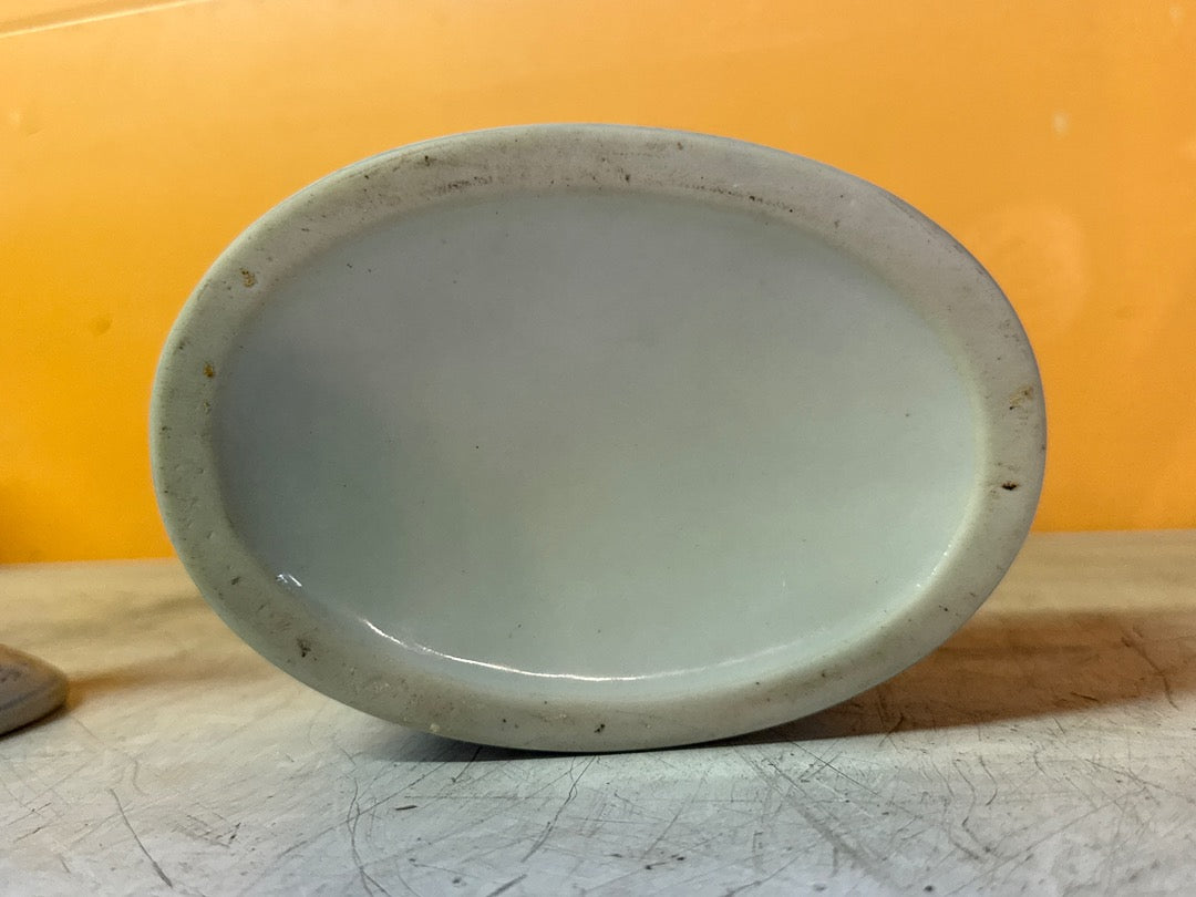 Coquetier – Poule en céramique bleue et blanche