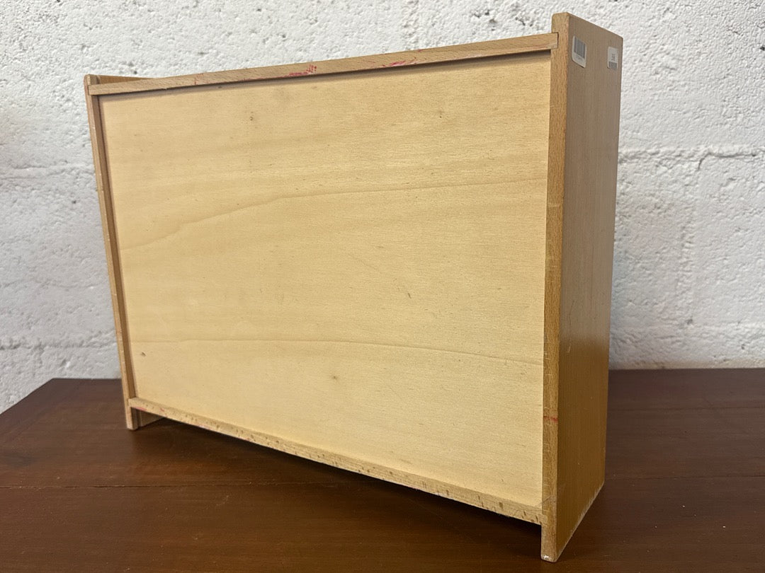 Armoire poupée vintage Bambi – Meuble miniature bois